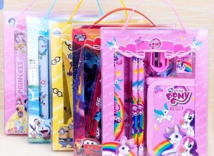Kids' Cartoon Stationery Gift Set